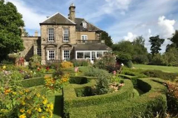 New Bourne Lodge
